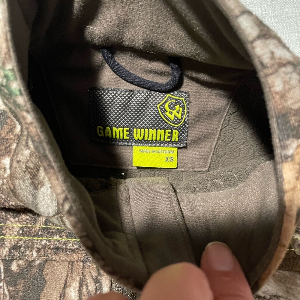 Kids Outdoor Camouflage Jacket - Picture 6 of 9